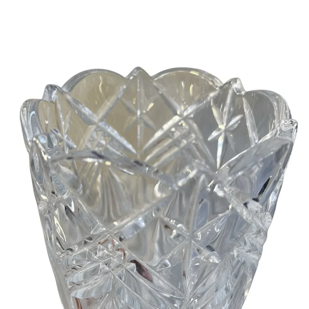Mikasa Crystal Vase Adults OSFM Clear NEW Geometric Faceted Centerpiece
